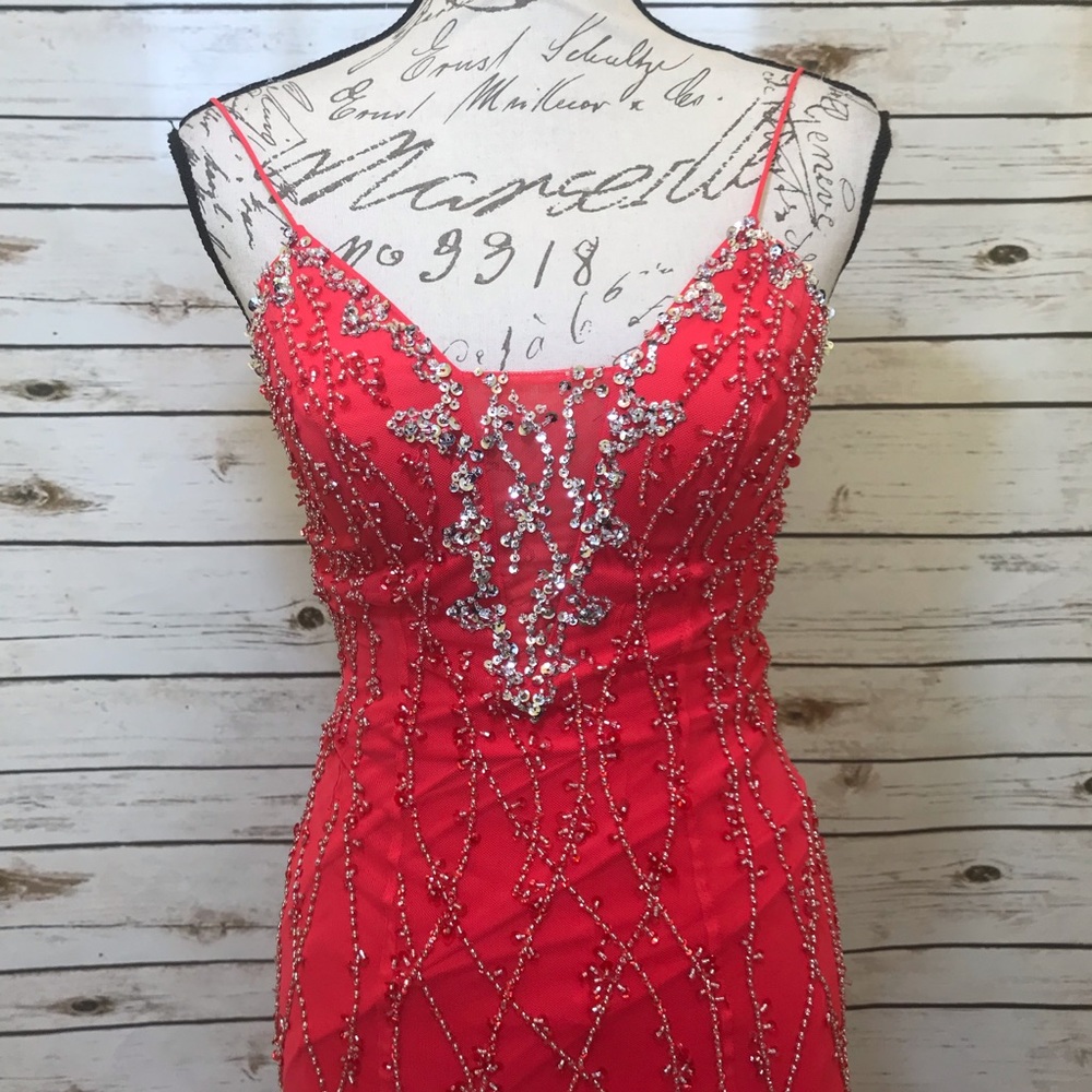 SOLD Coral Beaded Backless Mermaid David’s Bridal Prom - Picture 2 of 8